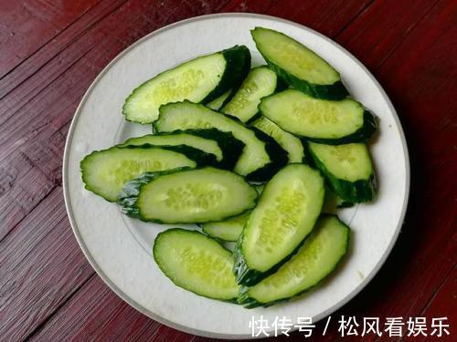 冠心病|一根黄瓜，救一颗心脏！家传治冠心病的小方子，我献出来