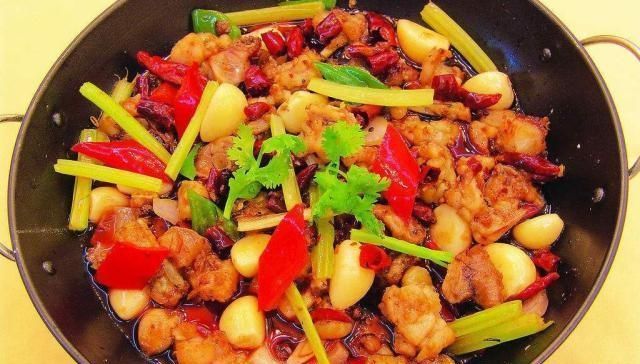 鲜香|在家制作干锅鸡,麻辣鲜香,外焦里嫩,香辣入味,开胃又下饭