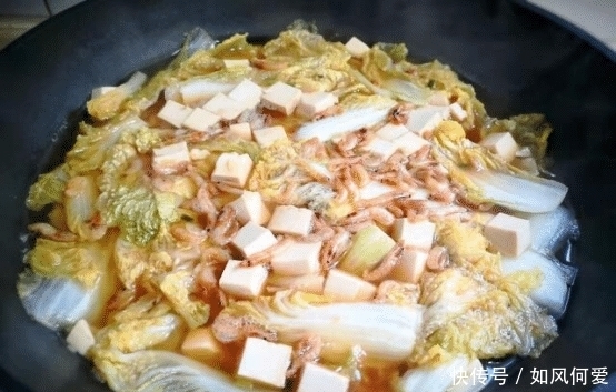 冬季吃饭没胃口,北方炖菜符合你的口味,娃娃鱼炖豆腐最好下饭