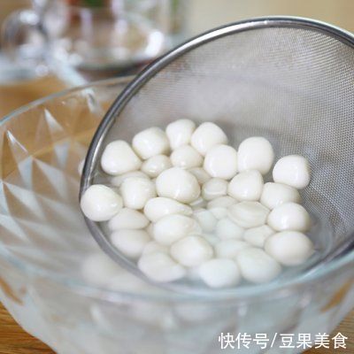 西米|#一勺葱伴侣，成就招牌美味#?珍珠丸子西米露?