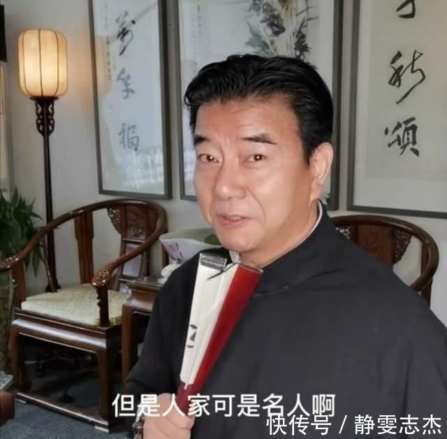 笑话!朱之文写书法闹笑话:写错字还不听劝,拿笔的姿势也是花架子
