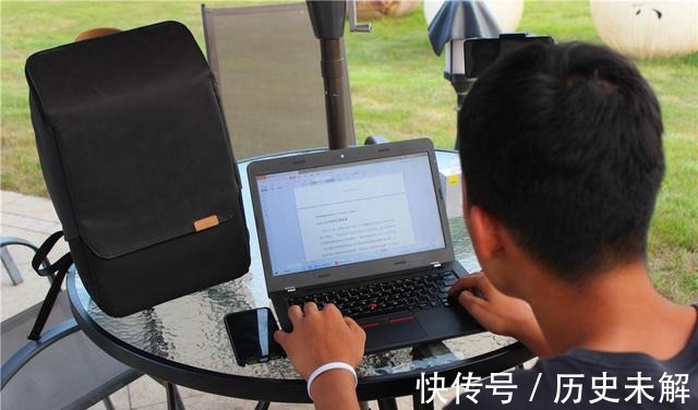 端口 商务and时尚地平线8号零感背包,好看真能搞定一切!