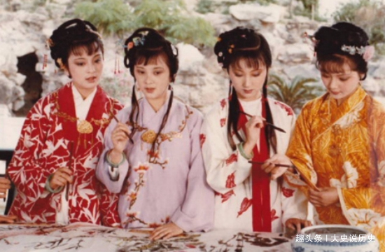 秦可卿@《红楼梦》本有3个女人能拯救贾府,为何贾家还是衰败了