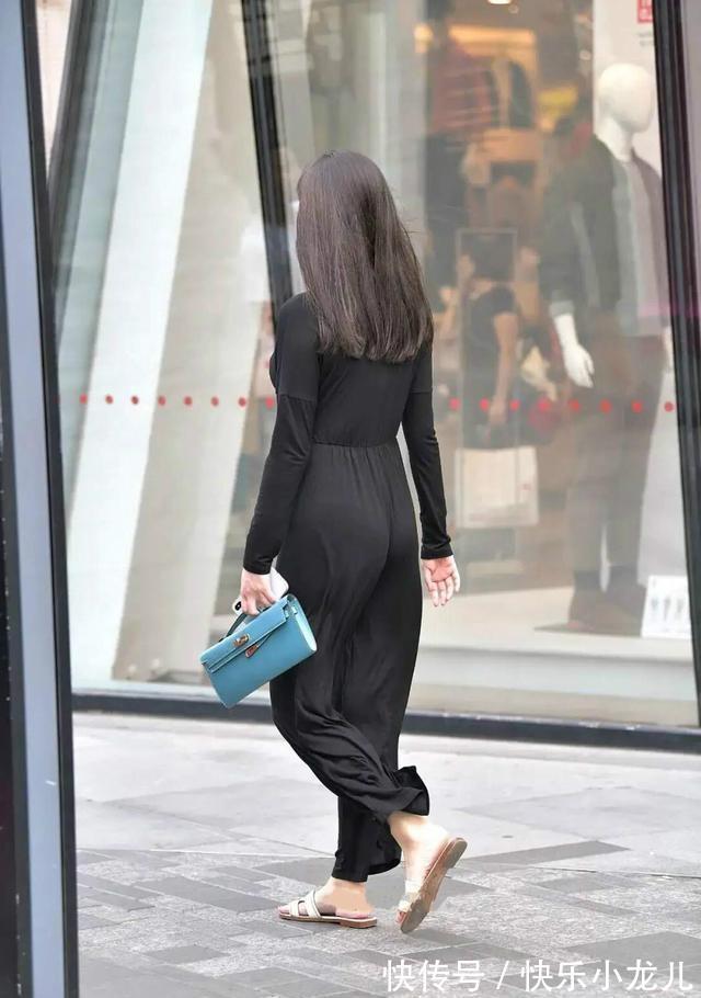 优雅 知性优雅的打底裤穿搭诠释出简约的气质,提升整体形象,潇洒自如