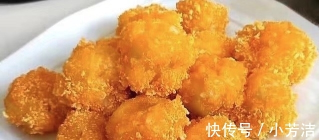 搅拌均匀|1碗面粉，2个鸡蛋，如此做一盘，外脆里嫩，当零食做主食都可以