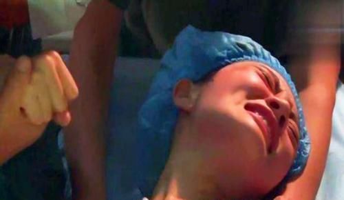 尴尬|顺产分娩没忍住便意很尴尬助产士的真实想法是这样,恭喜做对了