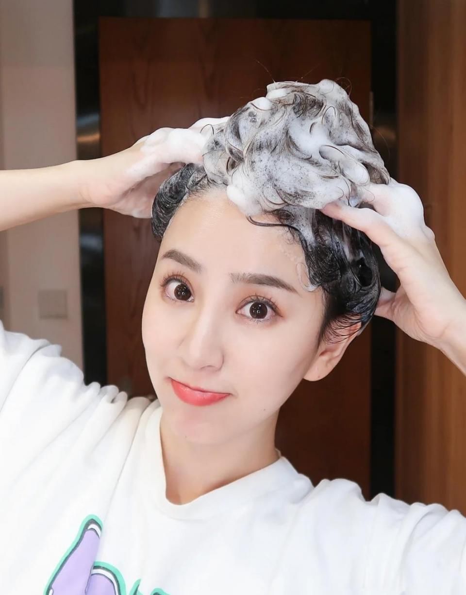 洗头时做到这4点，头发越来越稠密，掉发环境也少了，尤为第3点