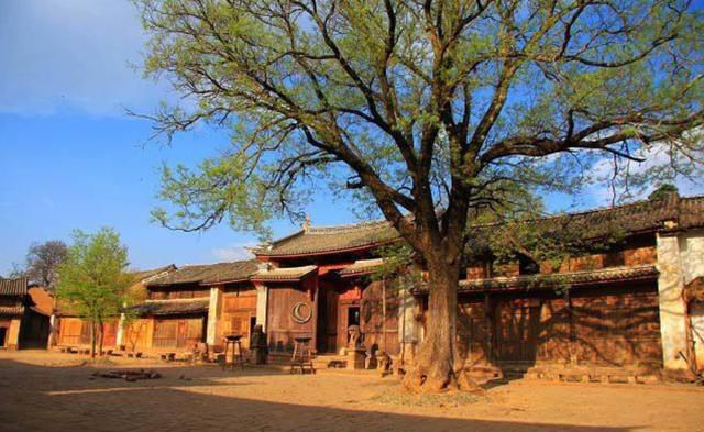 云南藏着一座不收门票的古镇，物价低廉，当地人：游客来了不愿走