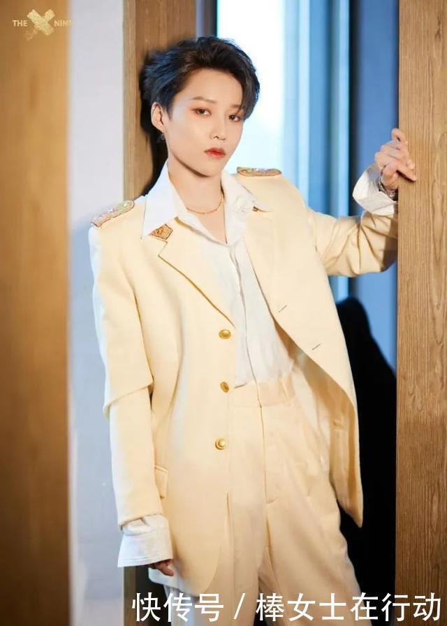 比刘雨昕舞蹈更IN的,是她的“无性别时尚”