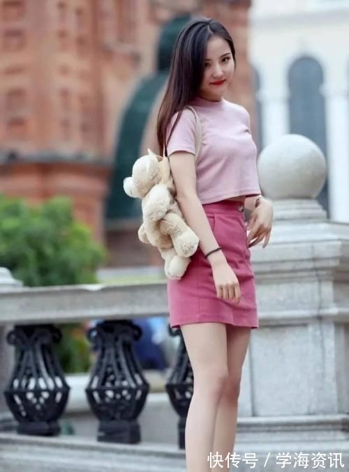 小姐姐 美女模特:休闲时尚的微胖小姐姐,短T搭配A字裙,尽显独特的魅力