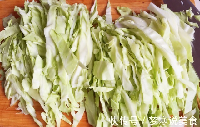 膳食纤维|这菜很便宜,一颗能炒几次,低脂低热,含叶酸多,常吃再胖也能瘦!