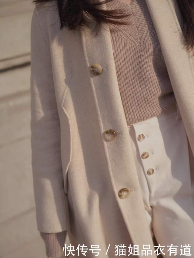 米色不能随意穿，选择对的方法才能让你充满高级感，舒适及优雅