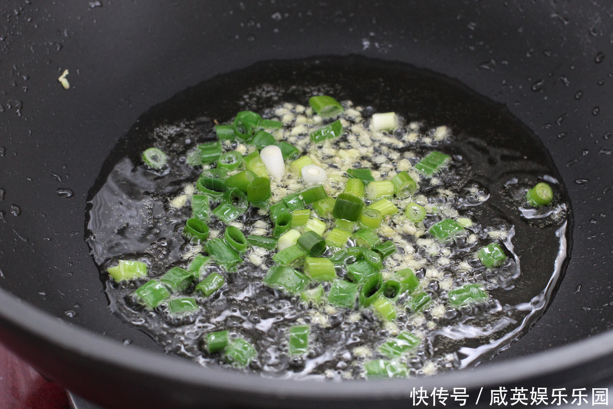 开胃|每次去饭店孩子必点此菜,酱香浓郁、简单开胃,和米饭是绝配!