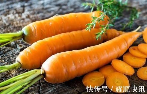菜农|老菜农：买胡萝卜时，有3种再便宜也不能买，菜贩子自己都不吃