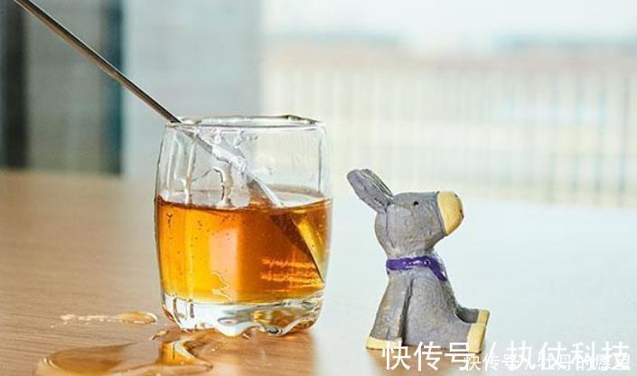 女性|女性45岁后，3种碱性食物，若能经常吃点，雌激素充足，更显年轻