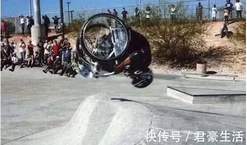 世界纪录|吉尼斯之最：男子喝一杯啤酒打破纪录，40多年来仍没有被超越！