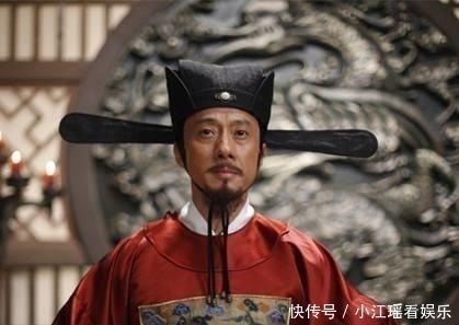 上联#神童一上联:“父在外,肩挑日月”,再看下联,太经典了