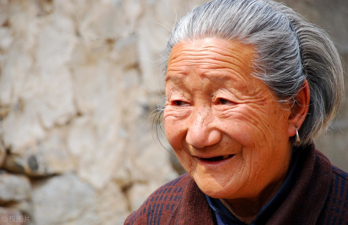 血管|86岁老人甘油三酯1.2,血管干净无淤,“诀窍”在于常吃3物