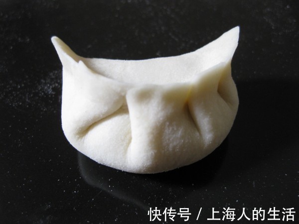 用此种菜包饺子那才叫一个香,比韭菜馅好吃,孩子吃了两大盘
