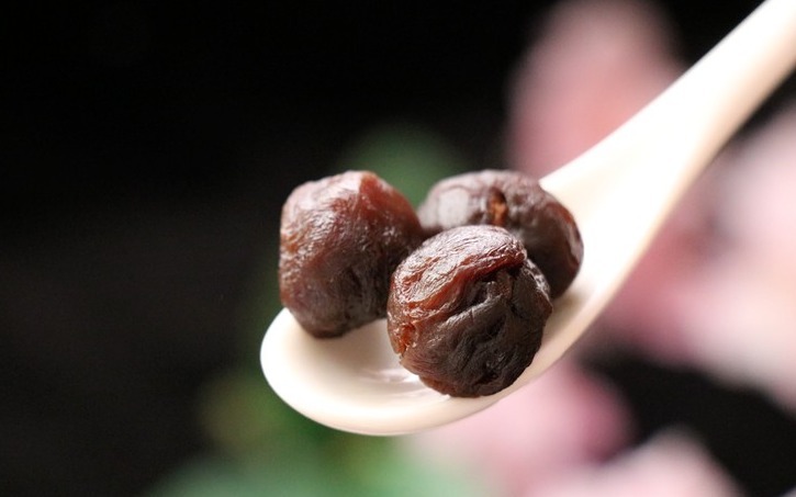 桂圆干|8月要常吃桂圆，教你正确吃法，好吃不上火，气色差的人多吃点