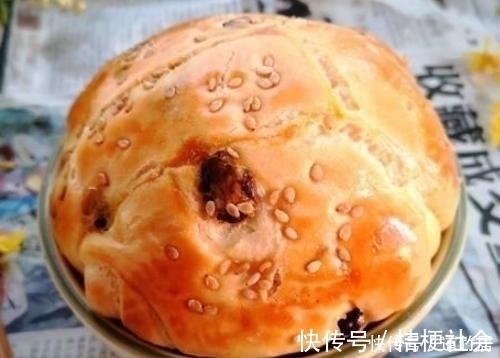 最近这面包火了,不用烤箱,上锅一蒸就好,松软拉丝,孩子爱吃