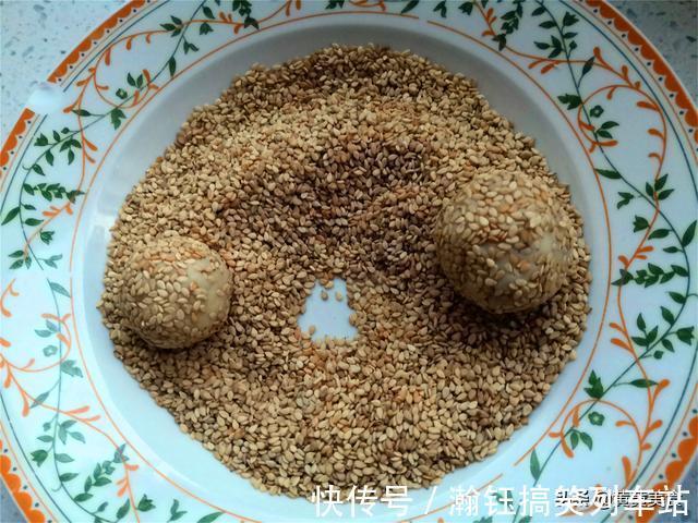 红薯|红薯芝麻团，趁热吃香酥甜糯，吃了一个又一个，根本停不下来