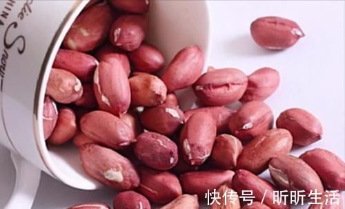 身材|女人会吃才美丽,不妨多吃3种食物,排毒通便,身材更苗条