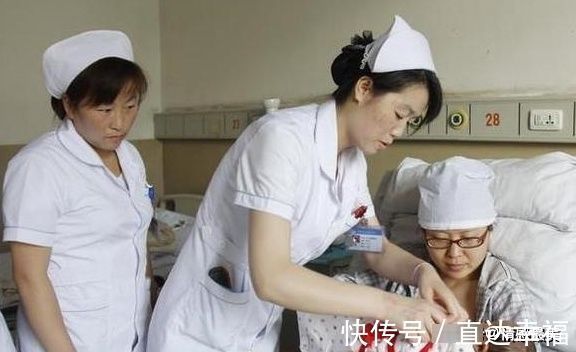 宝宝|新生儿第一口,先吃母乳好,还是先喝水好?可能很多宝妈搞错了!