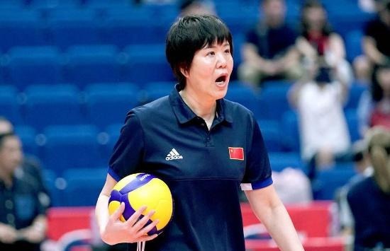 副攻|女排當中邊緣球員的競爭，或許會有其他方面的介入，來保利益平衡