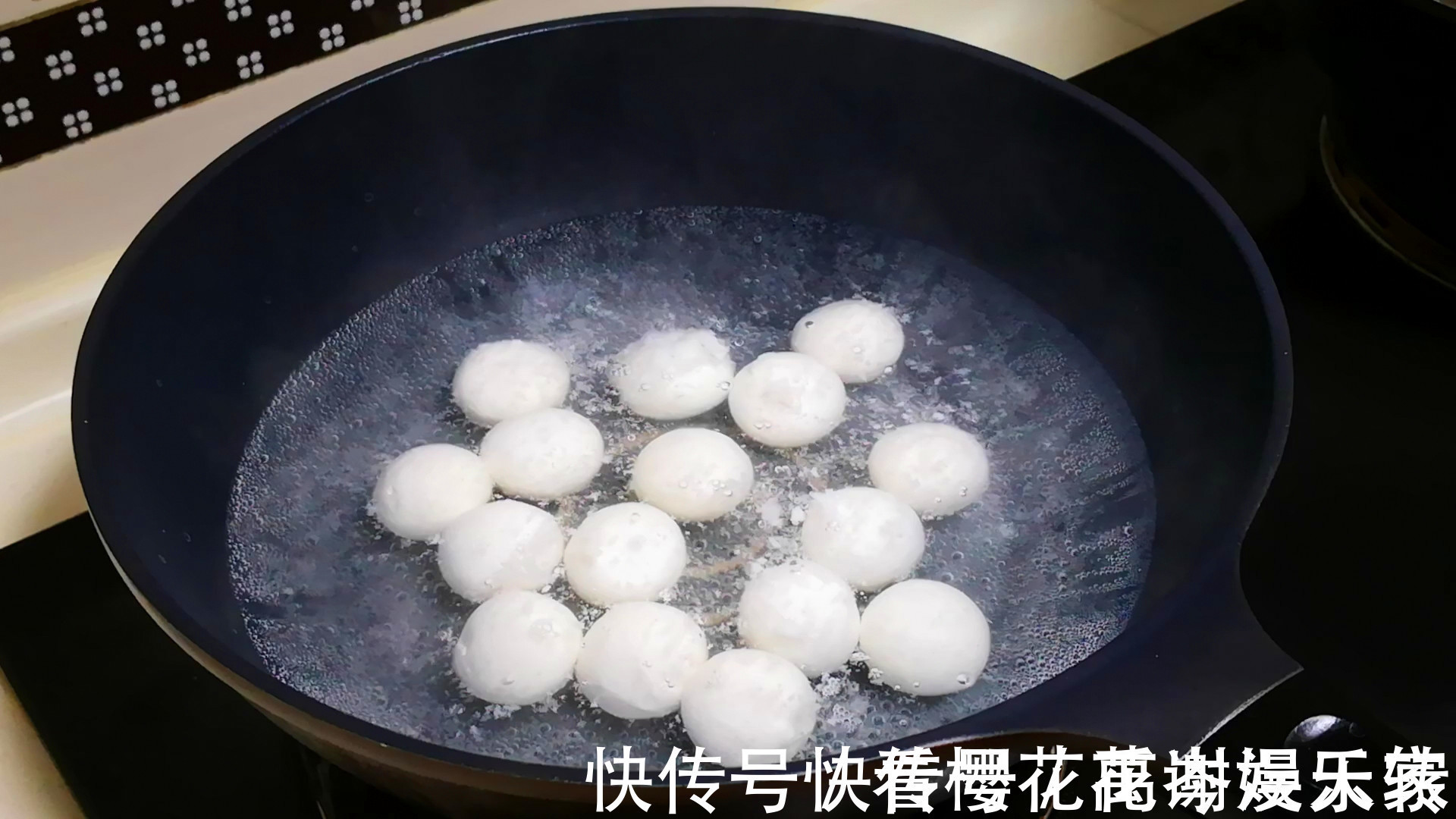 煮汤圆时,最忌直接下锅煮!牢记“5要点”,不浑汤不破皮不露馅