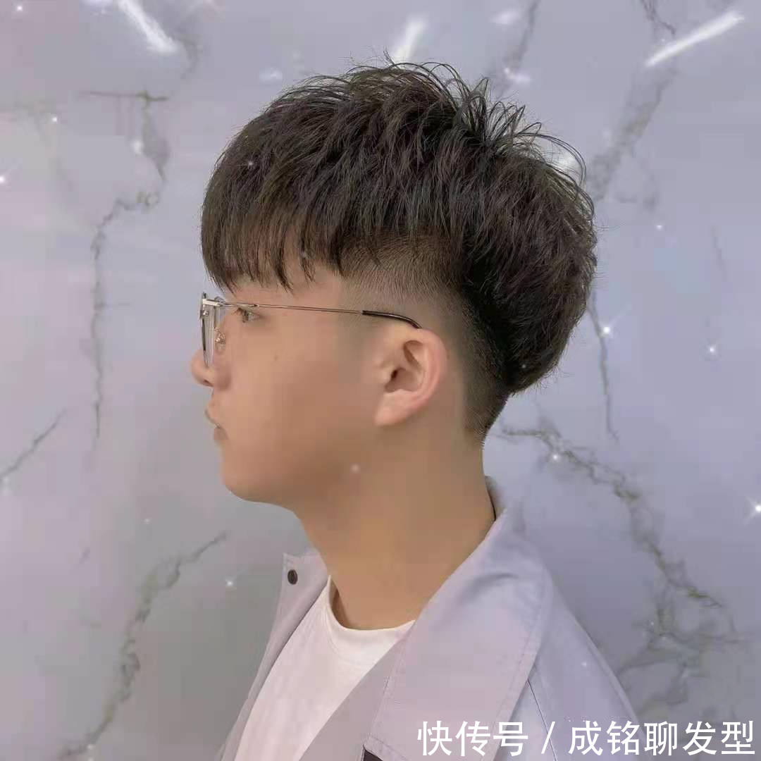 理发师|普通理发店会剪“碎盖头”吗?理发店:重点是烫发而不是剪发