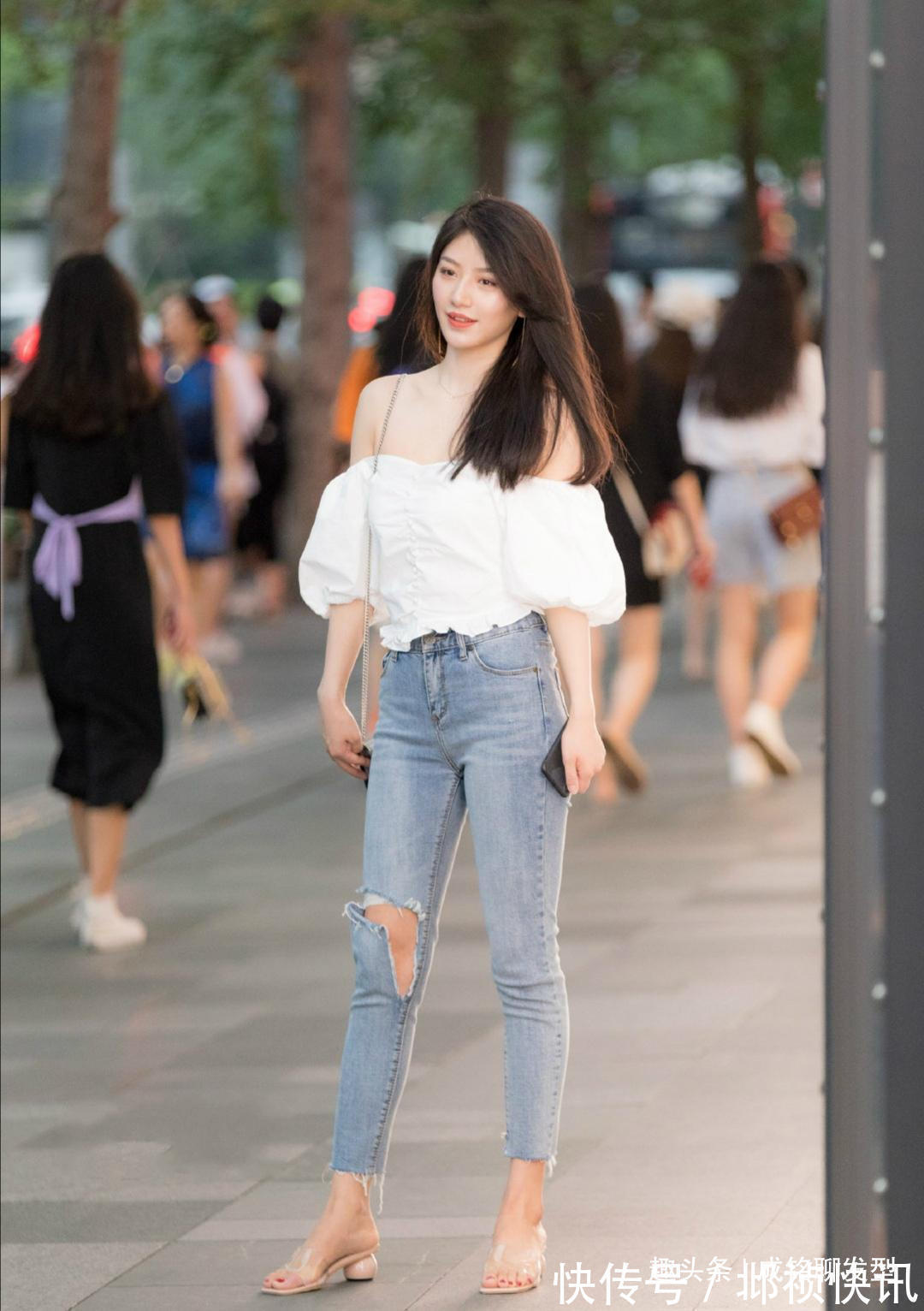 类型 小黑裤过时了!今年“乞丐裤”正在流行,时髦前卫个性又吸睛