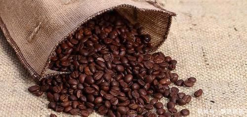 女性|女性雌激素“告急”,身体会露出马脚多吃4物,皮肤好、不显老