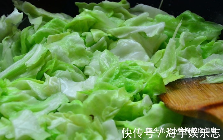 巨幼细胞贫血|卷心菜和一宝搭配吃,预防感冒,保肝护肝,现在知道还不算晚