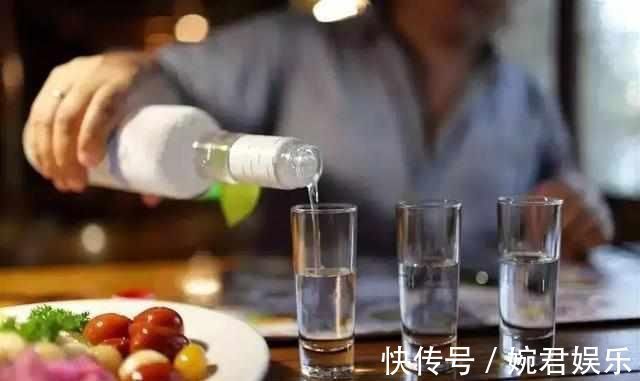 肝脏|出现三种信号,可能是肝硬化上门,四种食物尽量戒掉吧,很伤肝!