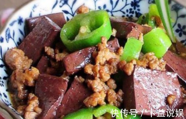 圆白菜|美食推荐肉末蒸菜心、豆瓣酱炒猪血、牛肉丸胡辣菜、糖醋焖鲫鱼