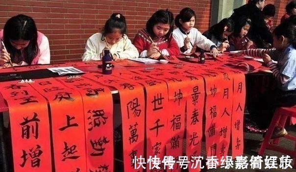 对联!火葬场贴一对联,上联“早来晚来早晚得来”,看了下联让人不舒服