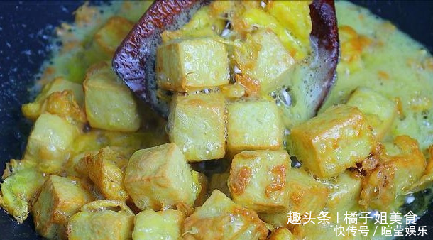 1斤豆腐2个鸡蛋,教你好吃做法,3天不做老公就点名要,比肉还香
