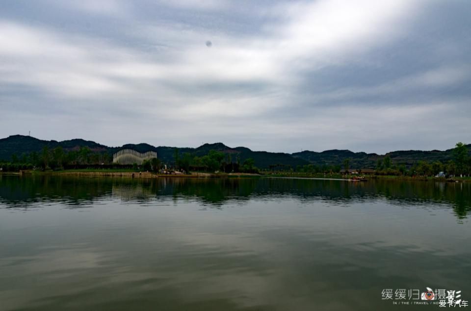 老年|【复苏】走谷雨,开着蓝精灵去凤仪湾玩水看花~~