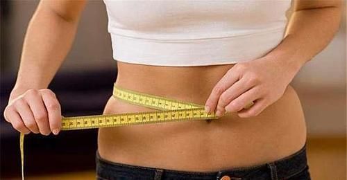 小事|女人不想体重过百,日常坚持四件小事,清宿便排肠毒,体重自然降