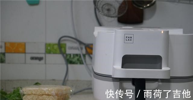 炒米粉|懒人版鸡蛋炒米粉,做法和煮泡面差不多,味道比泡面好!