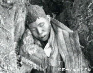 战士们|敌军感恩节想吃火鸡?我军急行进入黄草岭,直接打垮敌人精锐