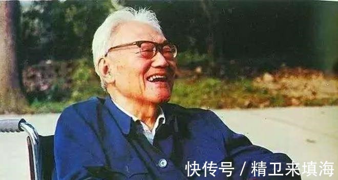 桥梁$此人原配刚去世,他就把外面的妻儿接回家,6个子女至死没原谅他!