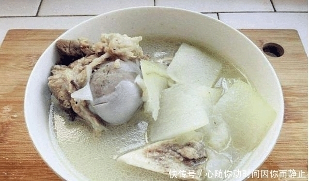 萱萱|12岁女孩骨骺线闭合,身高停在1米5!医生:都怪奶奶“这碗汤”