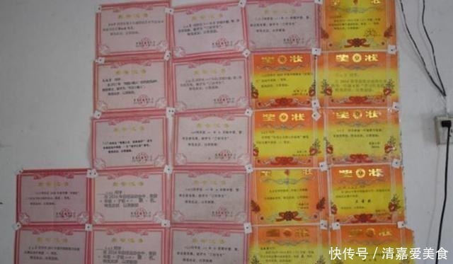 辅导班|孩子拿奖拿到“手软”,当家长的却满脸愁容,网友:这谁能开心?