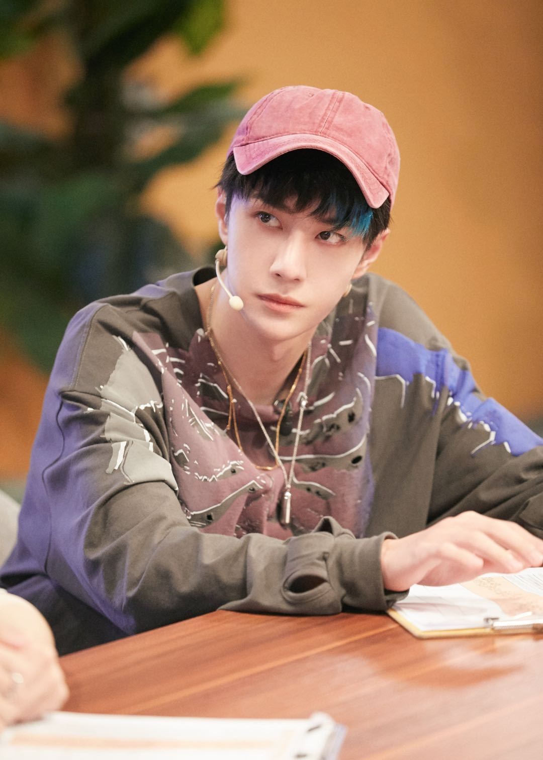 王一博《冰雨火》5月播出！删改3次终过审，题材敏感也坚持上星