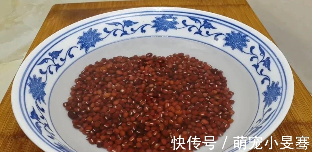 面团|糯米粉这样做才简单，加半碗红豆，软糯又香甜，比吃蛋糕还舒服
