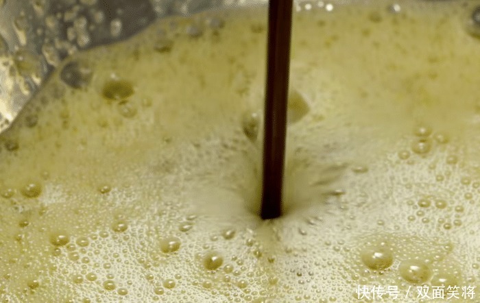 孩子|孩子爱吃的巧克力流心蛋糕,香甜味美,软嫩营养,吃了一次还想吃