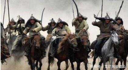 时刻|扎木合笑里藏刀想致成吉思汗于死命，成吉思汗在危急时刻将计就计