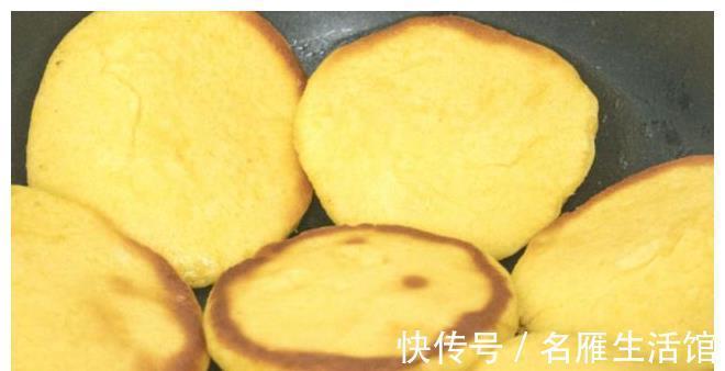 做法|玉米面不要再做老一套了,教你换个新做法,柔软细腻,外焦里嫩